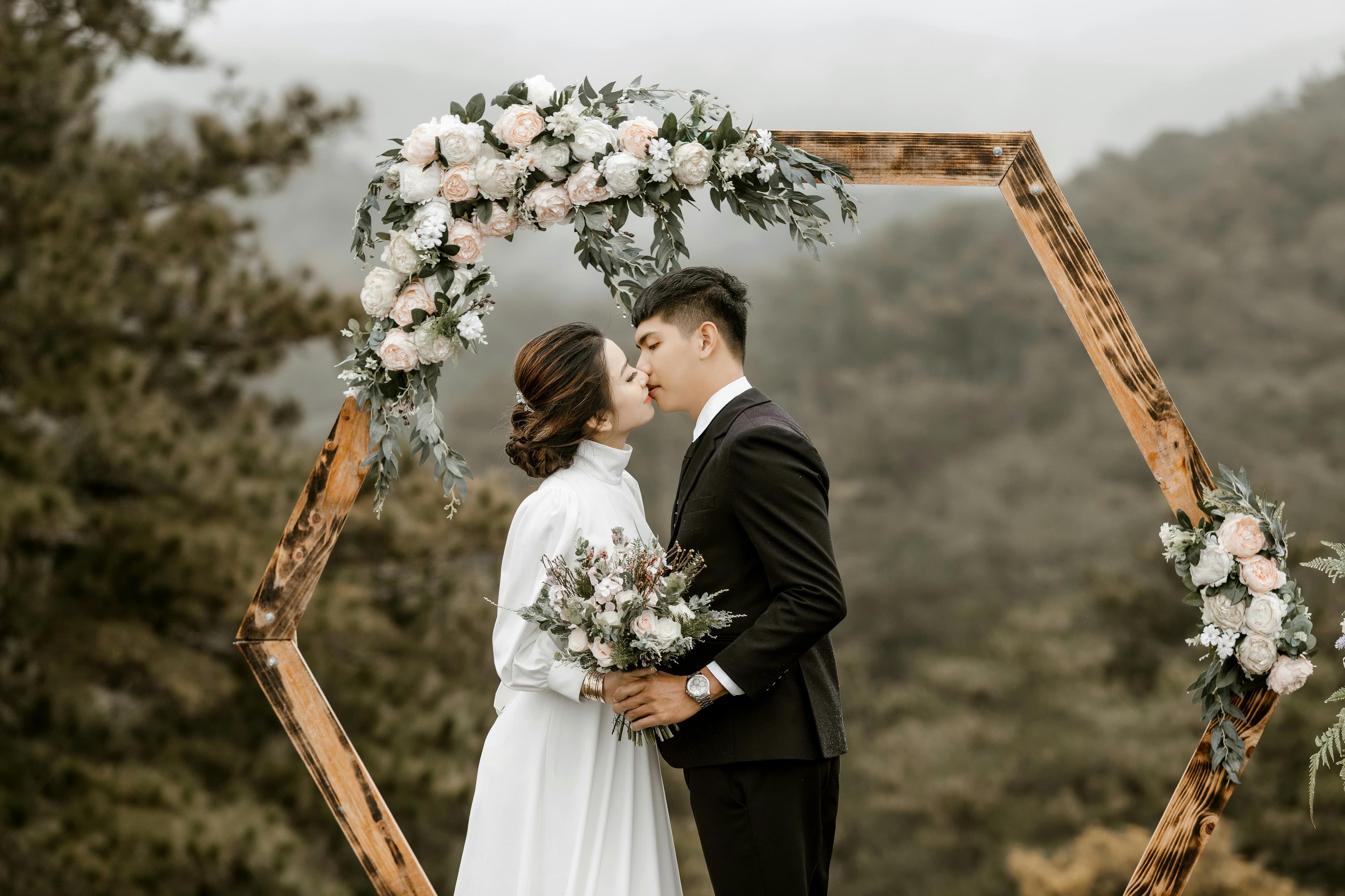 Weddings & Engagements
